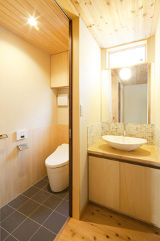 優建築工房 【40坪台・薪ストーブ・土間・間取り図】自然素材ならではのピュアでやさしい空気で子供が走り回れる住まいの建築実例画像6