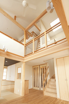 優建築工房 【40坪台・薪ストーブ・土間・間取り図】自然素材ならではのピュアでやさしい空気で子供が走り回れる住まいの建築実例画像7