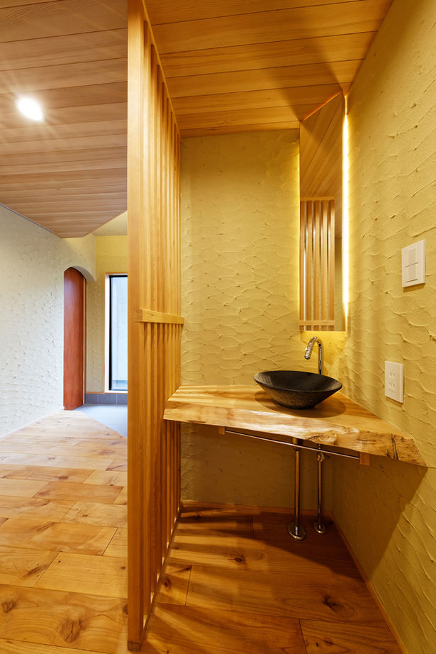 優建築工房 【30坪台・京町家・土間】憧れの京町家をイメージした和モダン。薪ストーブがアクセントになる空間の建築実例画像8