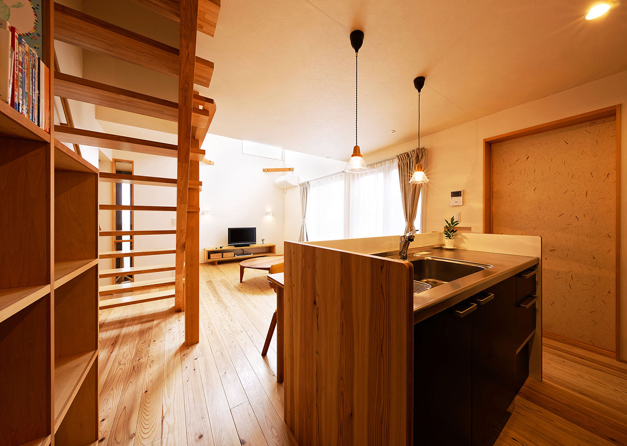 優建築工房 【1000万円台/20坪台】面積以上の開放感と広さを感じる 無駄をそぎ落としたシンプルな家の建築実例画像3