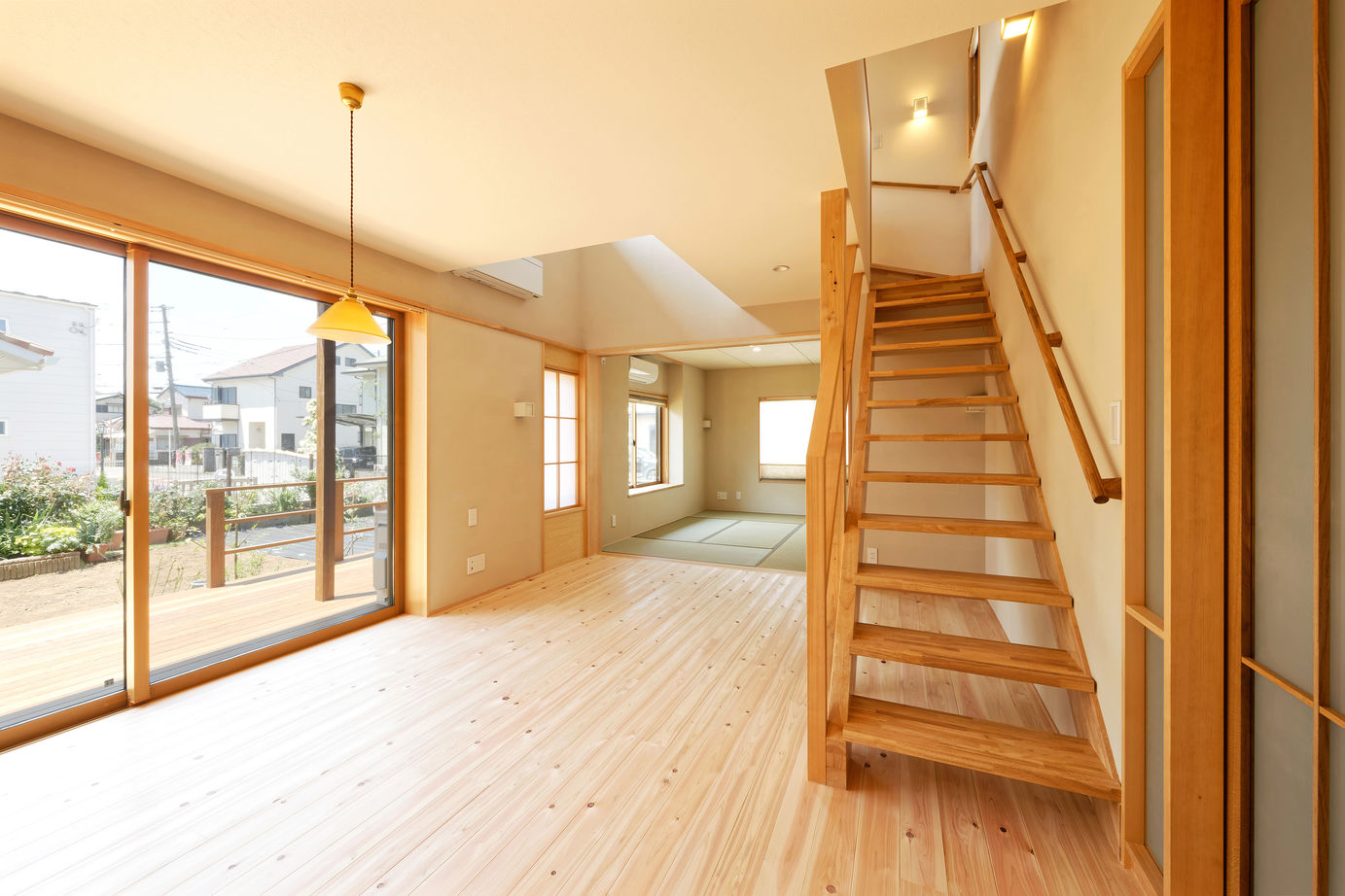 優建築工房 【2000万円台/平塚/間取り図有】シンプルな設計は美しさと合理性の象徴。予算内でこだわりを充実の建築実例画像2