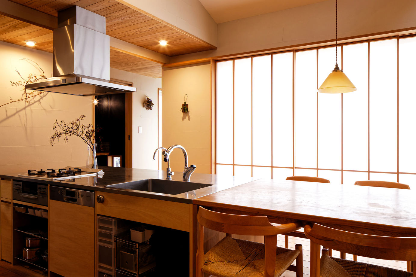 優建築工房 【2000万円台/20坪台/間取り図】コンセプトは「キャンプのできる平屋」。アウトドア派も納得の開放感の建築実例画像2