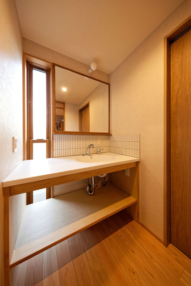 優建築工房 【3100万円台/40坪台/間取り図/平屋】デッキや広縁で家族団らんを楽しめる無垢材の平屋の建築実例画像8