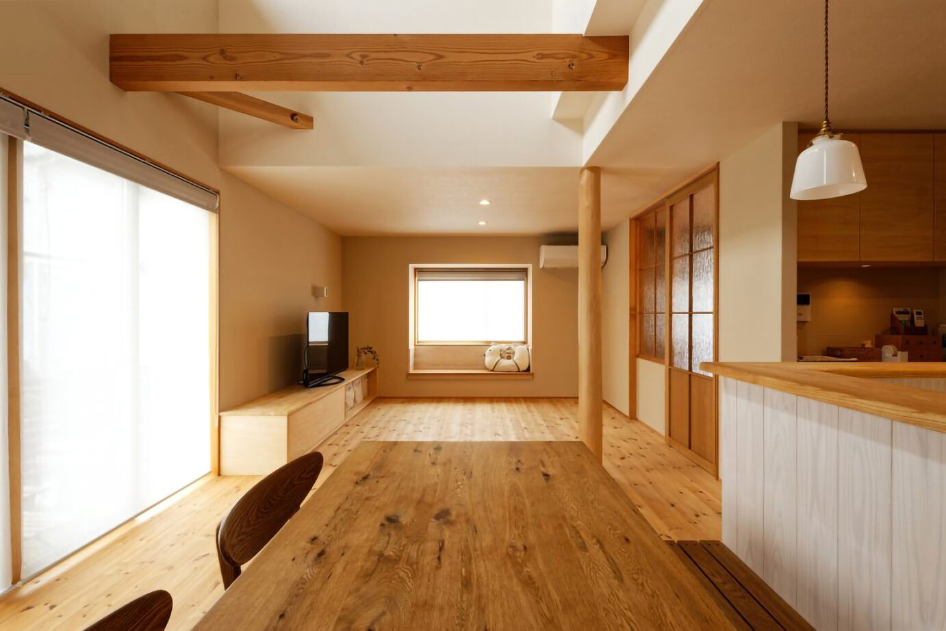 優建築工房 【2000万円台/20坪台/間取り図】眺めのいいリビングの窓辺に造作のベンチで珈琲を楽しめる暮らしの建築実例画像5