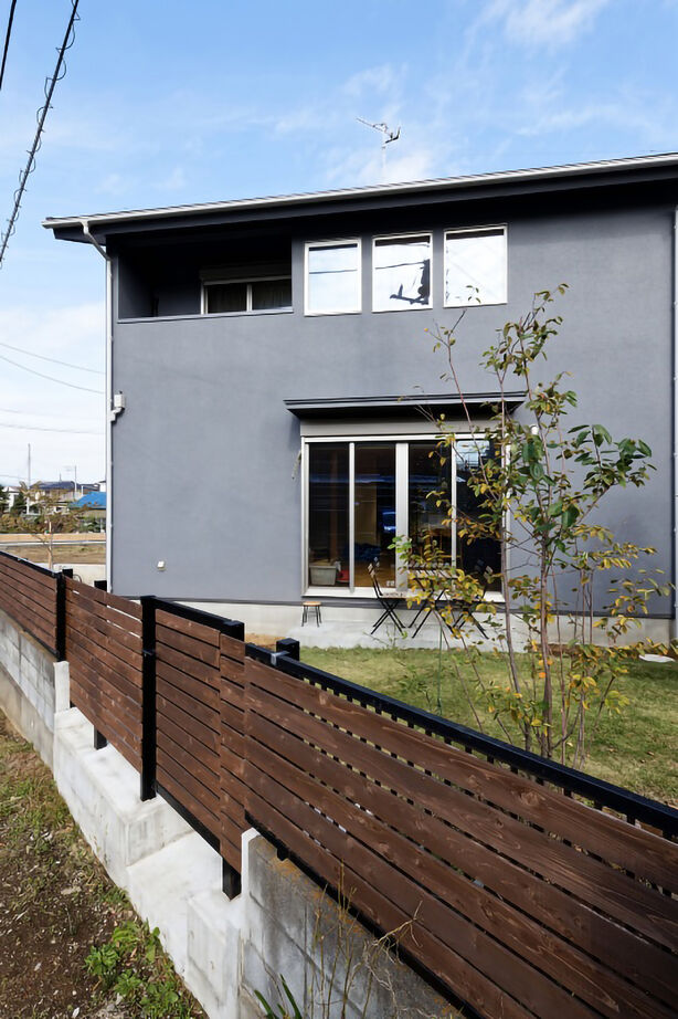 優建築工房 【2000万円台/20坪台/間取り図】眺めのいいリビングの窓辺に造作のベンチで珈琲を楽しめる暮らしの建築実例画像10