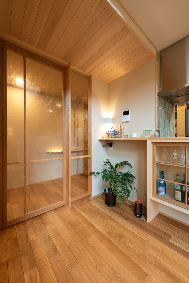 優建築工房 【3000万円台/30坪台/丘陵地】難しい敷地でも設計の工夫で、友人たちとサッカーや映画鑑賞を楽しむ暮らしへの建築実例画像6