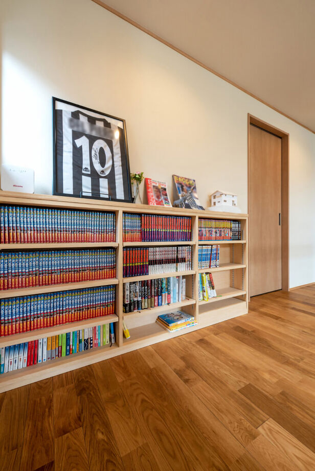 優建築工房 【3000万円台/30坪台/丘陵地】難しい敷地でも設計の工夫で、友人たちとサッカーや映画鑑賞を楽しむ暮らしへの建築実例画像10