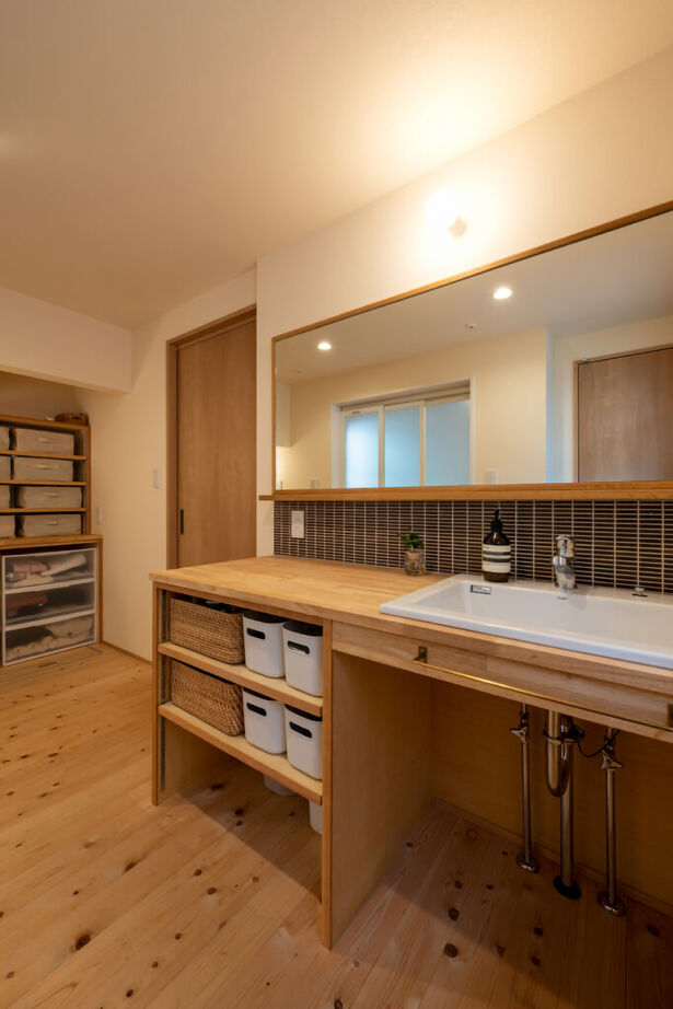 優建築工房 【2000万円台/30坪台/2階LDK】「2階LDKから望む山並みがわが家の最高のご馳走」家族の笑顔が絶えない暮らしの建築実例画像11