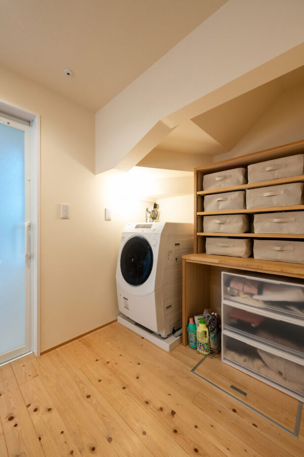 優建築工房 【2000万円台/30坪台/2階LDK】「2階LDKから望む山並みがわが家の最高のご馳走」家族の笑顔が絶えない暮らしの建築実例画像12