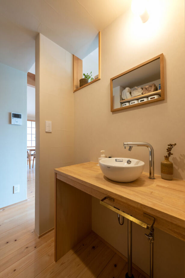 優建築工房 【2000万円台/30坪台/2階LDK】「2階LDKから望む山並みがわが家の最高のご馳走」家族の笑顔が絶えない暮らしの建築実例画像14