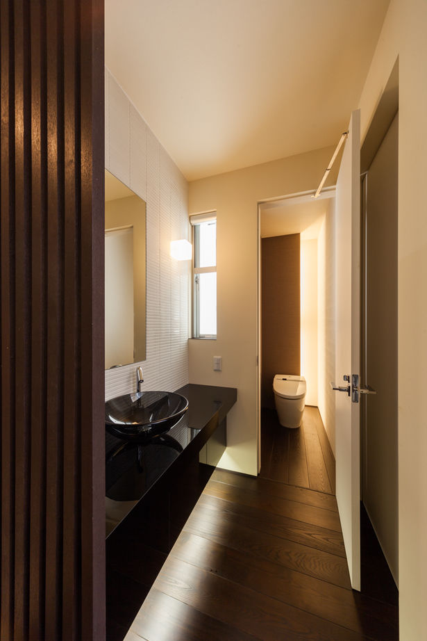 IDEAL HOME　アイデアルホーム（カスタムホーム） 【2000万円台/大阪市/新築/40坪】外を閉じ内に解放ホテルライクな家 都会の中の高級感あるアーバンリゾートの建築実例画像7