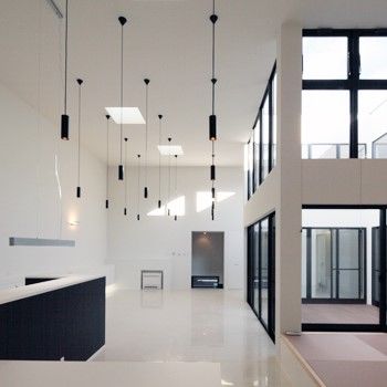 IDEAL HOME　アイデアルホーム（カスタムホーム） 【3000万円台/中庭/平屋/ビルトインガレージ】巨大なハコのなかは、光と風に満ち溢れたリゾートハウスの建築実例画像2