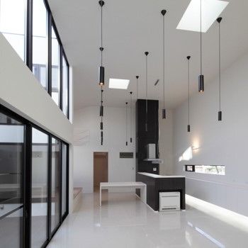 IDEAL HOME　アイデアルホーム（カスタムホーム） 【3000万円台/中庭/平屋/ビルトインガレージ】巨大なハコのなかは、光と風に満ち溢れたリゾートハウスの建築実例画像3