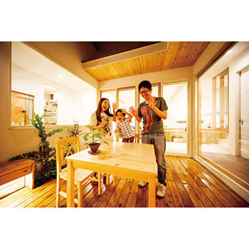 IDEAL HOME　アイデアルホーム（カスタムホーム） 【1000万円台/京都市/アウトドアライフ/約30坪】中庭をコの字に囲む光と風 開放感あふれるホテルライクな家の建築実例画像8