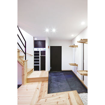 IDEAL HOME　アイデアルホーム（カスタムホーム） 【1000万円台/中庭/外から見えない】別荘のようにくつろぐ　木立ちを借景にした開放的な間取り設計の家の建築実例画像3