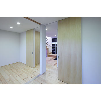 IDEAL HOME　アイデアルホーム（カスタムホーム） 【1000万円台/中庭/外から見えない】別荘のようにくつろぐ　木立ちを借景にした開放的な間取り設計の家の建築実例画像9