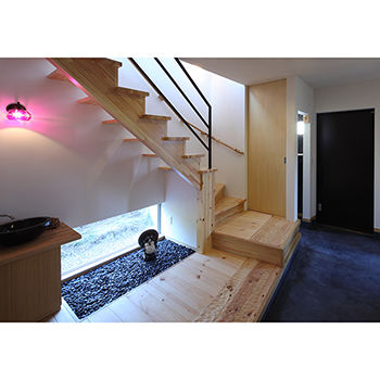 IDEAL HOME　アイデアルホーム（カスタムホーム） 【1000万円台/中庭/外から見えない】別荘のようにくつろぐ　木立ちを借景にした開放的な間取り設計の家の建築実例画像10