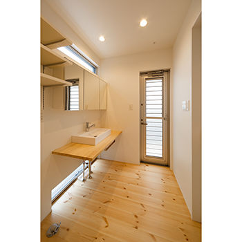 IDEAL HOME　アイデアルホーム（カスタムホーム） 【1000万円台/約30坪/奈良県】無骨な素材感を活かしたオシャレな外観×木が包む北欧モダンな暮らしの建築実例画像5