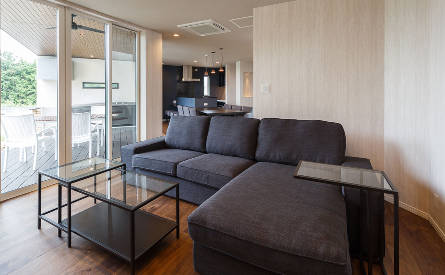 IDEAL HOME　アイデアルホーム（カスタムホーム） 【2000万円台/滋賀/約40坪/間取り設計】人が集い、語らう。アウトドアライフを楽しむBBQ専用グリルのある家の建築実例画像5