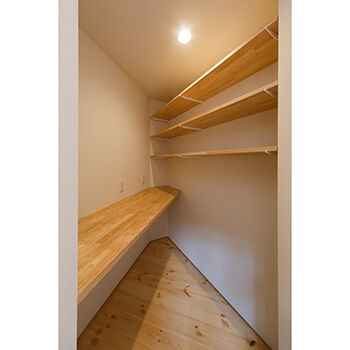 IDEAL HOME　アイデアルホーム（カスタムホーム） 【2000万円台/大阪市内/狭小/約30坪】住宅密集地でも周囲からの視線を遮る設計でカーテンなしで過ごせる家の建築実例画像10