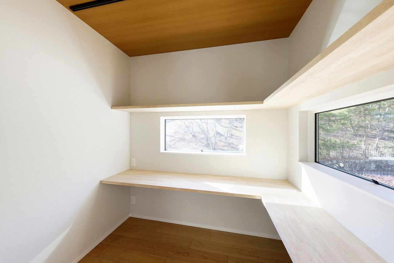 IDEAL HOME　アイデアルホーム（カスタムホーム） 【2000万円台/宝塚市/土地探し/新築/約31坪】景観の良さを活かした居心地の良い白基調のオシャレで豪華な家の建築実例画像5