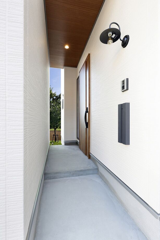 IDEAL HOME　アイデアルホーム（カスタムホーム） 【2000万円台/宝塚市/土地探し/新築/約31坪】景観の良さを活かした居心地の良い白基調のオシャレで豪華な家の建築実例画像9