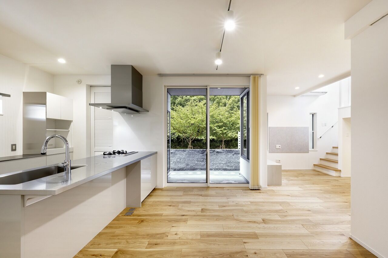 IDEAL HOME　アイデアルホーム（カスタムホーム） 【2000万円台/新築/外から見えない/約33坪】人目を気にせずにくつろげるスキップフロアのあるオシャレな家の建築実例画像4