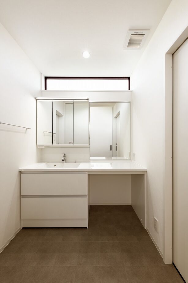 IDEAL HOME　アイデアルホーム（カスタムホーム） 【1000万円台/新築/枚方市/29坪】シンプルさとデザイン性、プライバシー性を両立した間取り設計の家の建築実例画像6