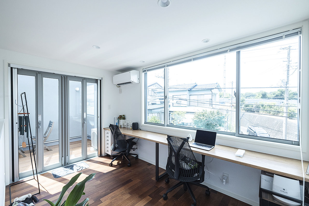 矢島建設工業 【ワークスペース】オンもオフも心地よく。住宅密集地でも明るく開放的に＜間取り有＞の建築実例画像3