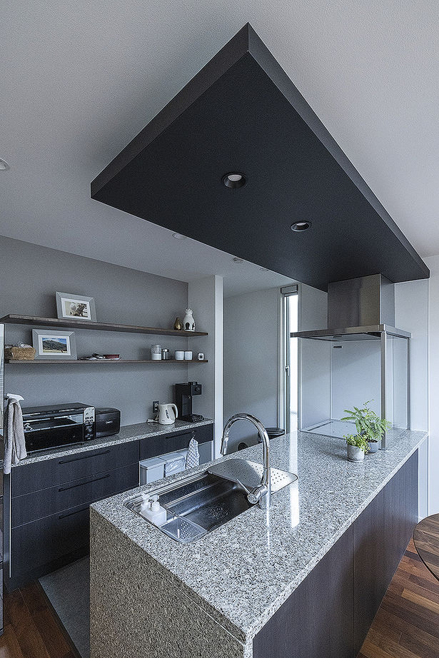 矢島建設工業 【ワークスペース】オンもオフも心地よく。住宅密集地でも明るく開放的に＜間取り有＞の建築実例画像7