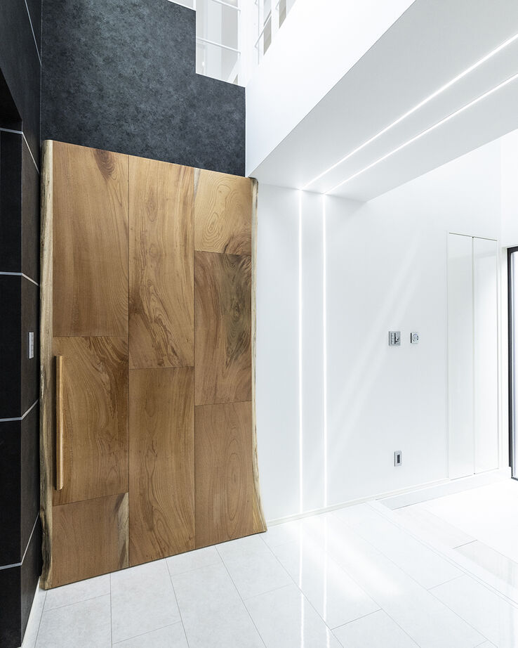 矢島建設工業 【海が見える│吹き抜け│サウナ付き】開放感と非日常を味わう。リゾートの寛ぎを我が家で＜間取り有＞の建築実例画像6