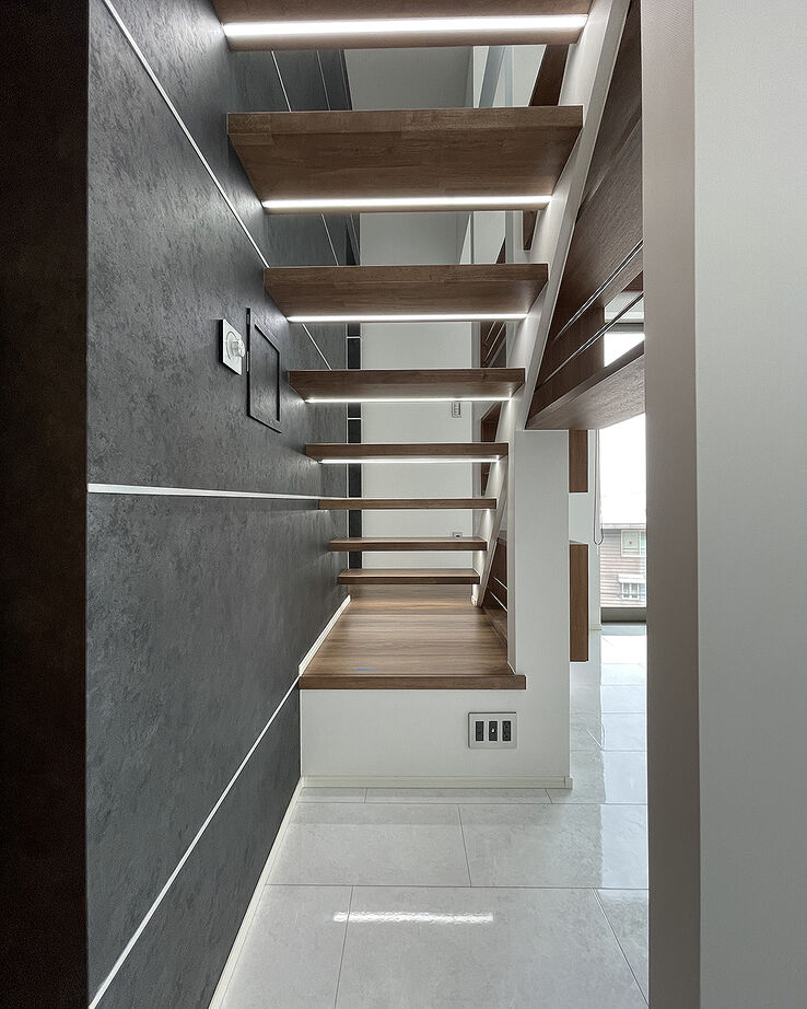 矢島建設工業 【海が見える│吹き抜け│サウナ付き】開放感と非日常を味わう。リゾートの寛ぎを我が家で＜間取り有＞の建築実例画像8