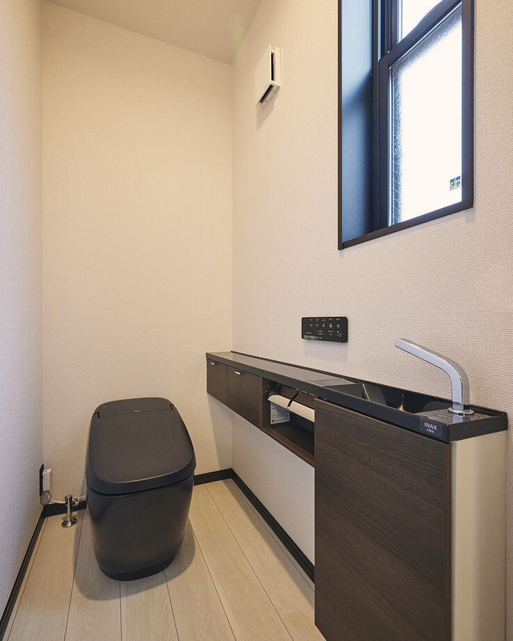 矢島建設工業 【3500～3999万円／事務所併用住宅】柱のない大空間LDKと屋上テラス。仕事と暮らし、どちらも快適にの建築実例画像10