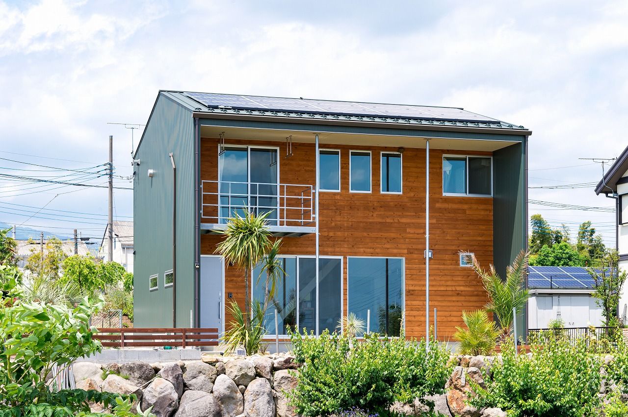 ＱＬＡＳＨＩＳＡ　高草木工務店 【前橋市｜造作多数｜無垢フローリング】ヘリンボーンが彩るナチュラルでカッコイイ木の家-太陽光発電-ZEHの建築実例画像10