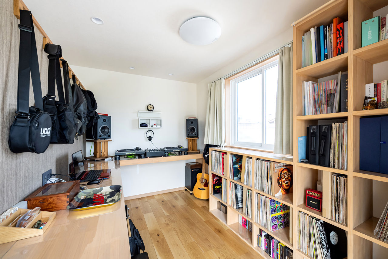 ＱＬＡＳＨＩＳＡ　高草木工務店 【伊勢崎市｜造作洗面台｜店舗併用住宅｜平屋】夫婦2人だけの趣味と仕事のセカンドライフ満喫の平屋の建築実例画像9