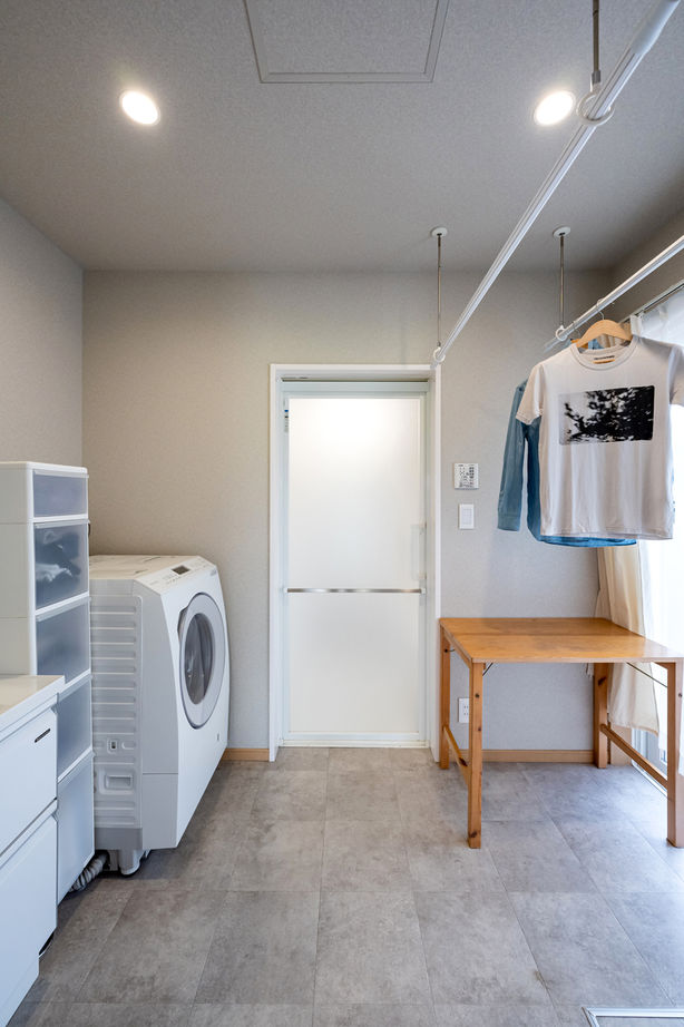 ＱＬＡＳＨＩＳＡ　高草木工務店 【伊勢崎市｜造作洗面台｜店舗併用住宅｜平屋】夫婦2人だけの趣味と仕事のセカンドライフ満喫の平屋の建築実例画像10