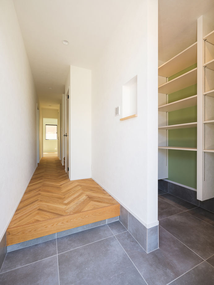 エソラ（アプローズデザイン） 【尼崎市／2500～3000万円／間取り図有】白壁と木の質感を掛け合わせ、心地よさが引き立つシンプルデザインの建築実例画像7