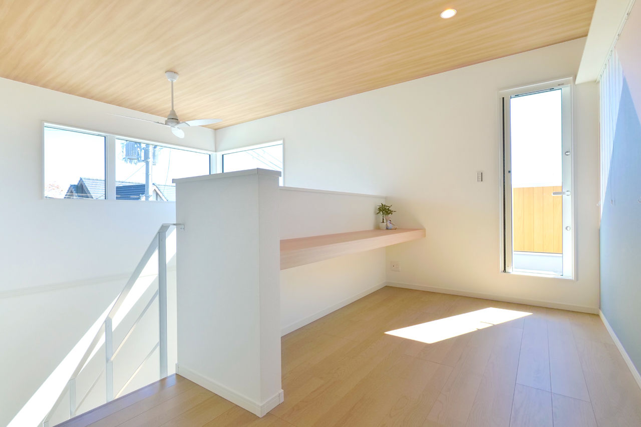 エソラ（アプローズデザイン） 【西宮市／2500～3000万円／間取り図有】光が降り注ぐ吹き抜けと大開口。木のぬくもりに包まれる住まいの建築実例画像4