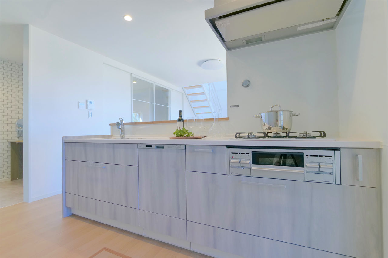 エソラ（アプローズデザイン） 【西宮市／2500～3000万円／間取り図有】光が降り注ぐ吹き抜けと大開口。木のぬくもりに包まれる住まいの建築実例画像5