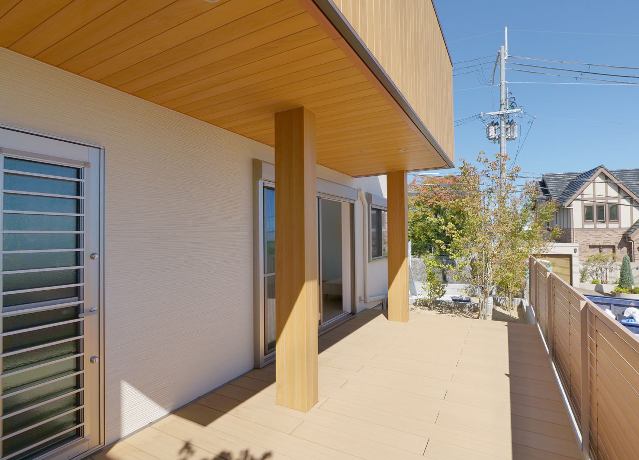 エソラ（アプローズデザイン） 【西宮市／2500～3000万円／間取り図有】光が降り注ぐ吹き抜けと大開口。木のぬくもりに包まれる住まいの建築実例画像10