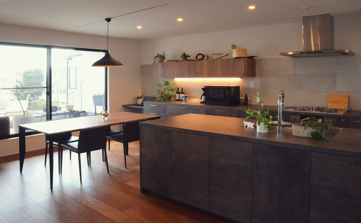 エソラ（アプローズデザイン） 【西宮市／3000～3500万円／間取り図有】2階リビングからの絶景を楽しむ。土地探しから叶えたマイホームの建築実例画像3