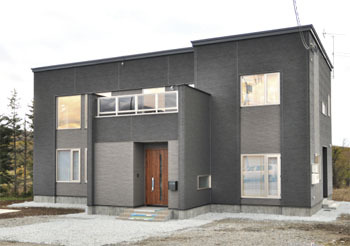 イワクラホーム 【ホームシアター/トレーニングスペース/吹抜け】31畳ＬＤＫ×22.5畳フリースペースで広々空間を大満喫！の建築実例画像5