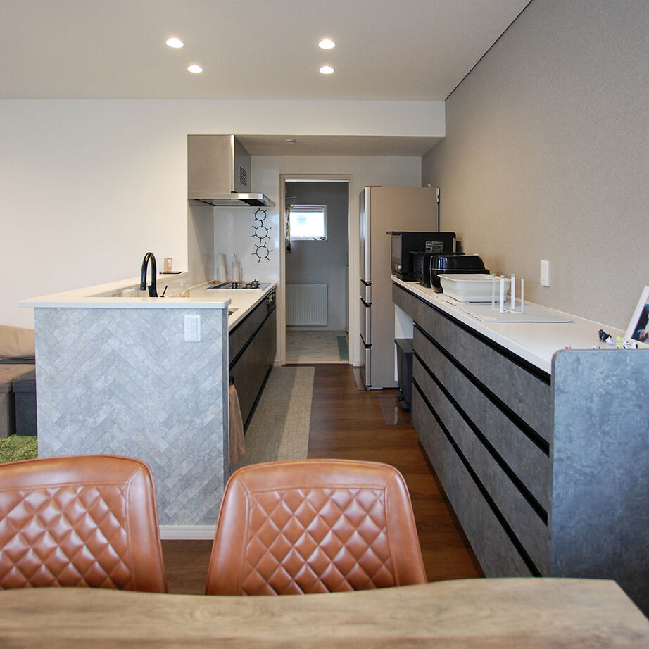 イワクラホーム 【江別市／4人家族】家族みんなが笑顔になる、広々リビングの家の建築実例画像5