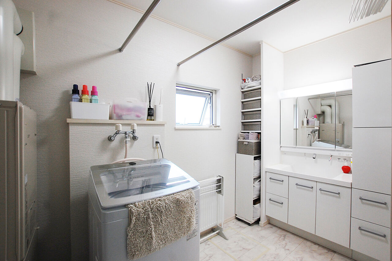 イワクラホーム 【江別市／4人家族】家族みんなが笑顔になる、広々リビングの家の建築実例画像6