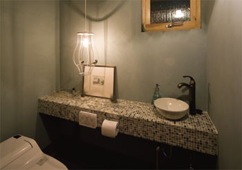 エムズアソシエイツ 木の瓦屋根の店舗併用住宅。予算内で実現できた　諦めかけた夢以上の出来栄えの建築実例画像6