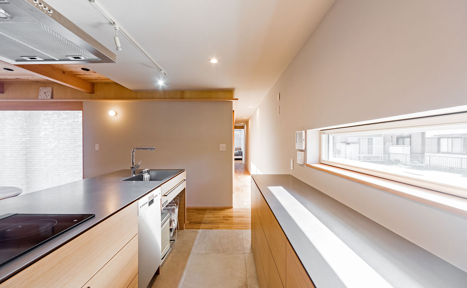 エムズアソシエイツ 【3000万円台/平屋/間取り図】庭を囲むコの字型平屋。高気密高断熱＋床下エアコン＋木製サッシの省エネ住宅の建築実例画像12