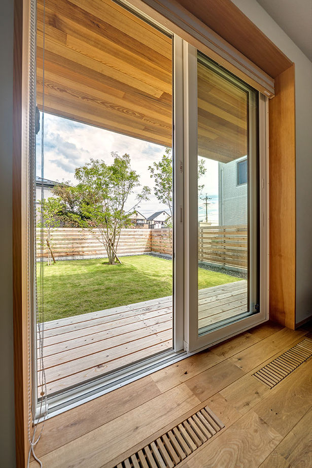 エムズアソシエイツ 【3000万円台/平屋/間取り図】庭を囲むコの字型平屋。高気密高断熱＋床下エアコン＋木製サッシの省エネ住宅の建築実例画像15