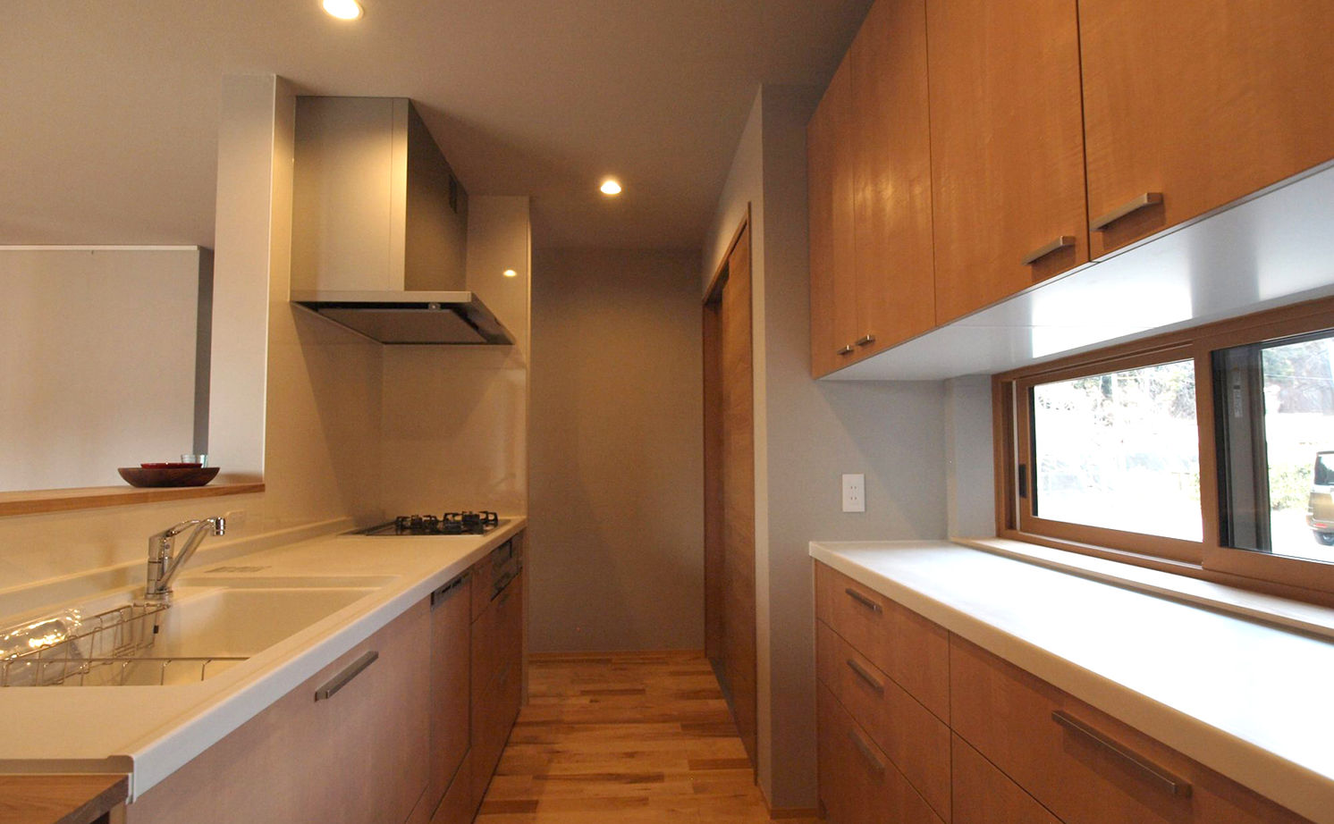 エムズアソシエイツ 【平屋風/52.9坪/間取り図】27m長屋根の二世帯住宅。家族との距離感を保つ工夫のある平屋風和モダンの家の建築実例画像11