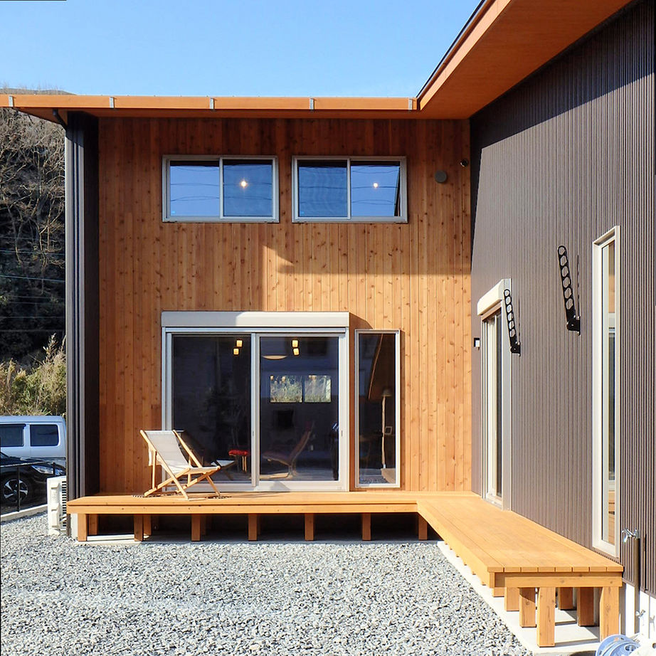 エムズアソシエイツ 【平屋風/52.9坪/間取り図】27m長屋根の二世帯住宅。家族との距離感を保つ工夫のある平屋風和モダンの家の建築実例画像19