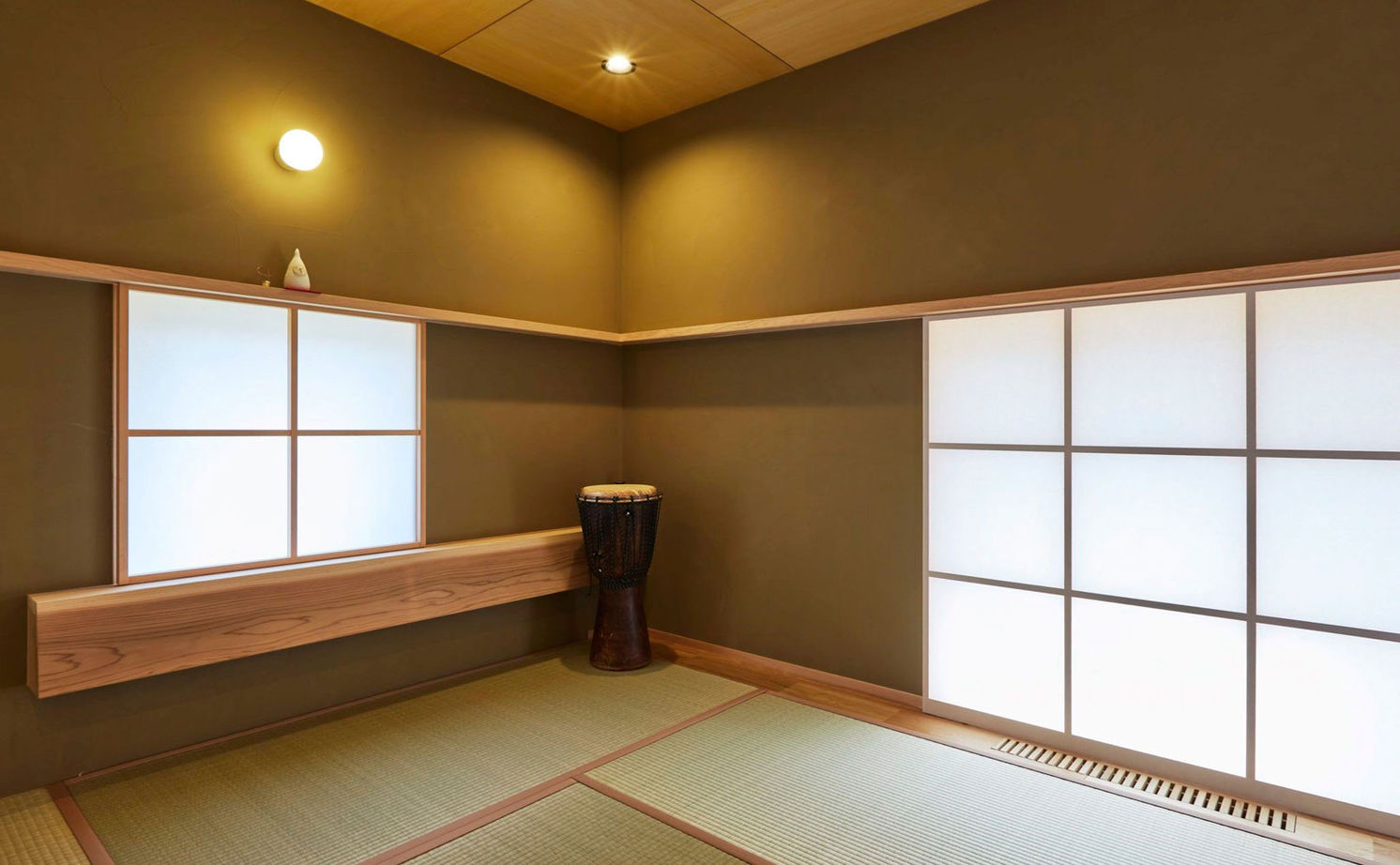 エムズアソシエイツ  【31.5坪/間取り図】高気密高断熱の快適性＋木製サッシ＋自然素材＋造作家具、外と繋がる開放感あふれる家 の建築実例画像11